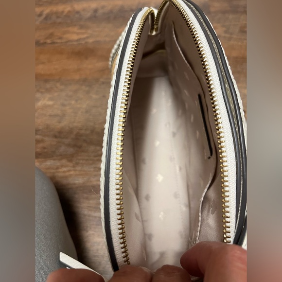 Kate Spade New York Reiley Straw Dome Saffiano Leather Trim Crossbody Handbag - Picture 7 of 10